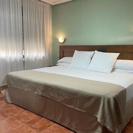 Hotel Los Kekes Coria Ngoại thất bức ảnh